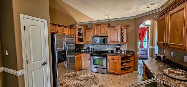 35 WHISPERING CREEK CV, Oakland, TN 38060