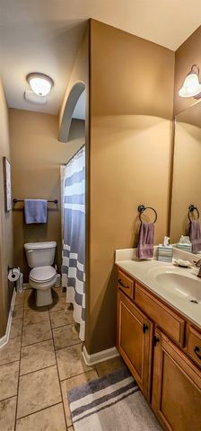 35 WHISPERING CREEK CV, Oakland, TN 38060