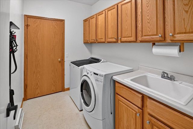 2779 Richardson Street, Fitchburg, WI 53711
