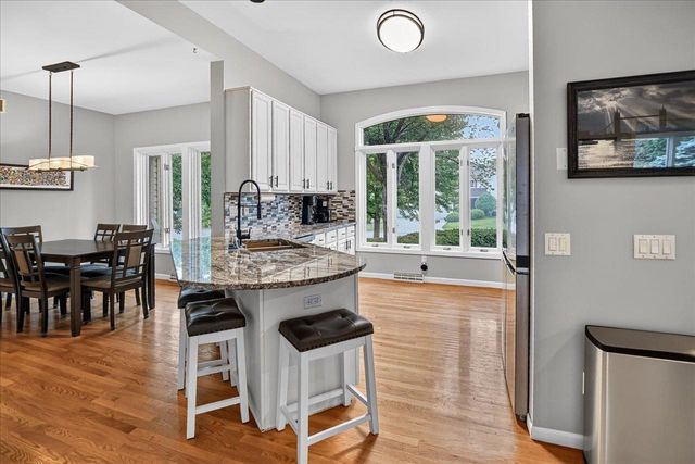 2779 Richardson Street, Fitchburg, WI 53711