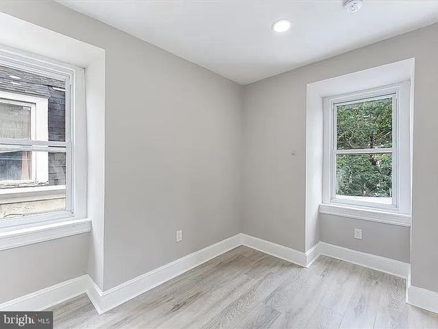 100 W SHARPNACK ST, Philadelphia, PA 19119
