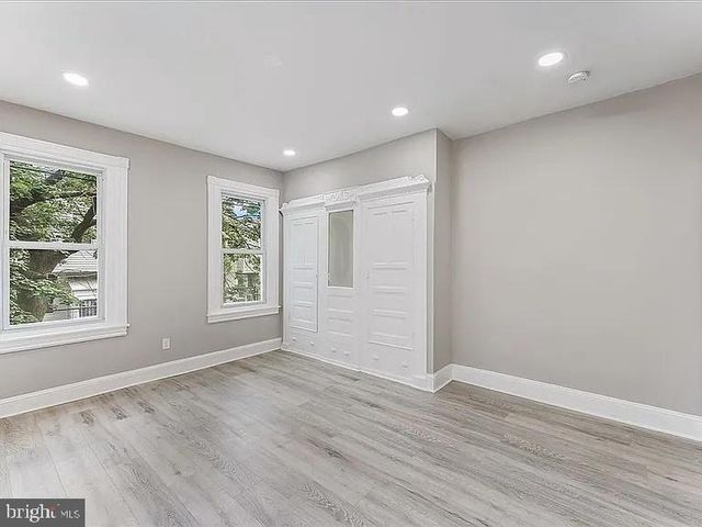 100 W SHARPNACK ST, Philadelphia, PA 19119