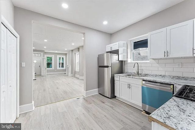 100 W SHARPNACK ST, Philadelphia, PA 19119