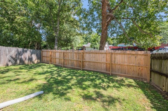 2712 Penn Meade Dr, Nashville, TN 37214