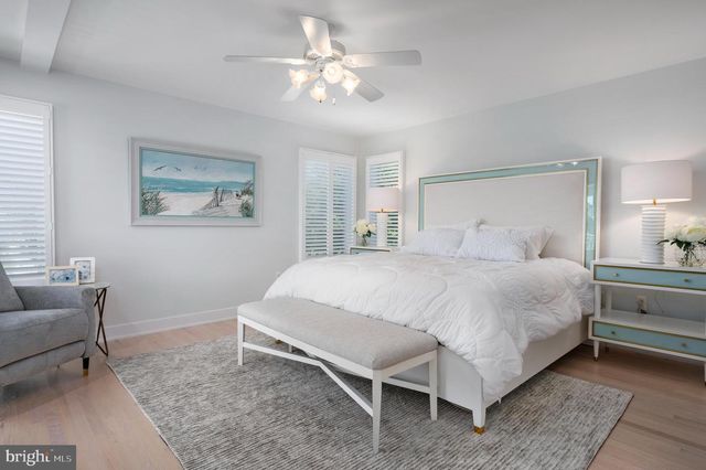 32-B LONG BEACH BLVD, Long Beach Township, NJ 08008