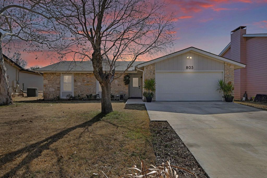 805 Garden Path DR, Round Rock, TX 78664