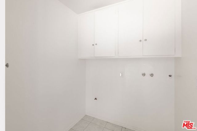 15508 Royal Ridge Road, Sherman Oaks, CA 91403