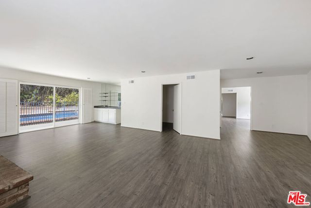 15508 Royal Ridge Road, Sherman Oaks, CA 91403