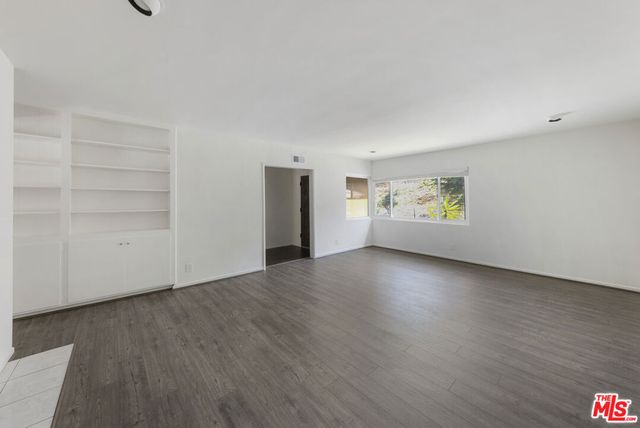 15508 Royal Ridge Road, Sherman Oaks, CA 91403