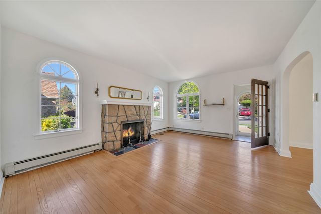 431 VAN RENSSALAER, Ridgefield, NJ 07657