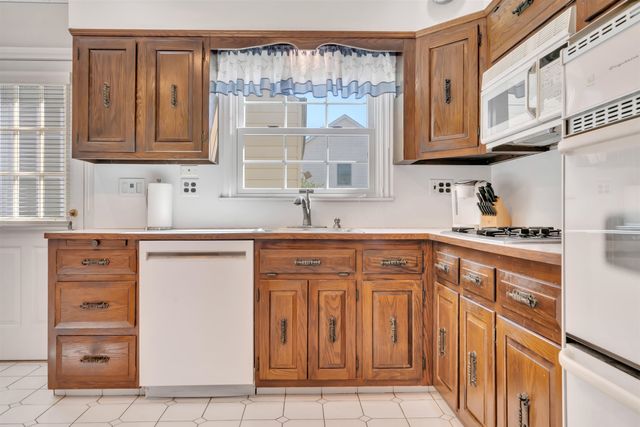 431 VAN RENSSALAER, Ridgefield, NJ 07657