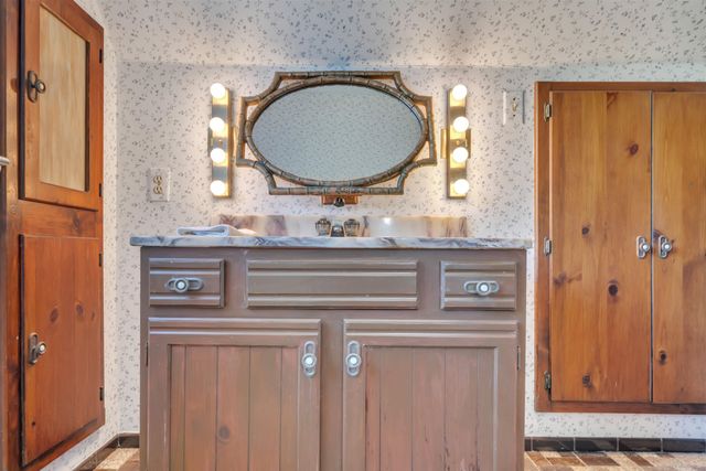 431 VAN RENSSALAER, Ridgefield, NJ 07657