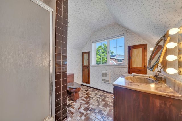 431 VAN RENSSALAER, Ridgefield, NJ 07657