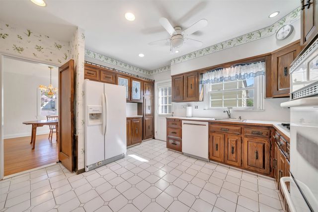 431 VAN RENSSALAER, Ridgefield, NJ 07657