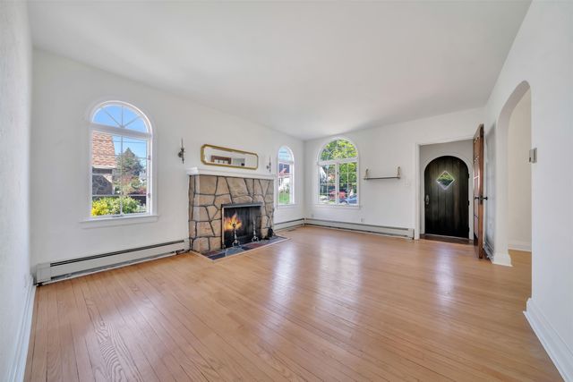 431 VAN RENSSALAER, Ridgefield, NJ 07657