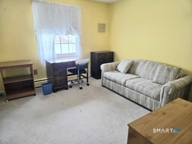 1162 Middle Turnpike West APT B2, Manchester, CT 06040