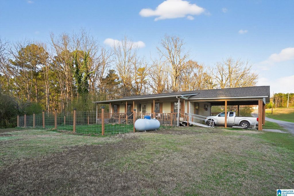 33 HELENS ROAD, Parrish, AL 35580