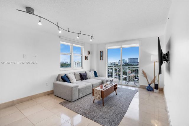 3000 Coral Way 1416, Miami, FL 33145