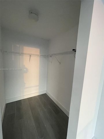 121 NE 34th Street 1810, Miami, FL 33137