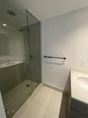 121 NE 34th Street 1810, Miami, FL 33137