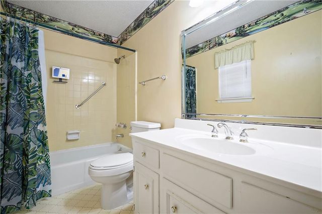 6270 Lausanne N Drive, Mobile, AL 36608