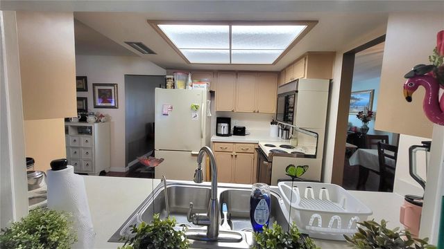 9660 44TH STREET N, Pinellas Park, FL 33782