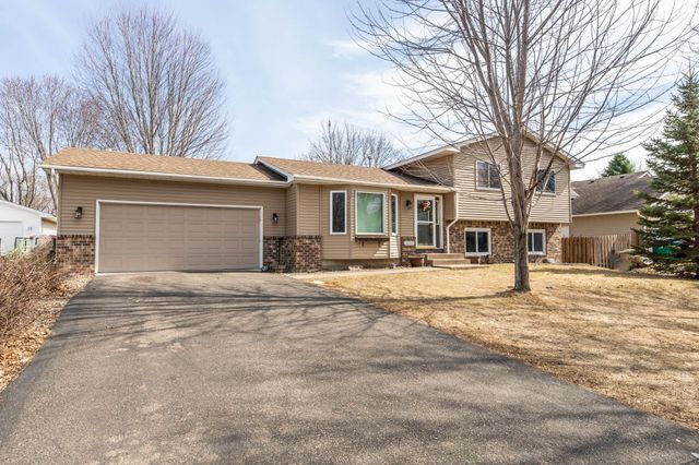 12203 Quinn Street NW, Coon Rapids, MN 55448