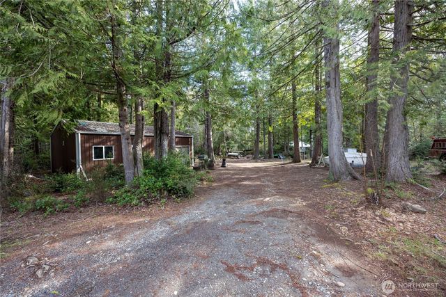 260 NE Kissin Tree Lane, Tahuya, WA 98588