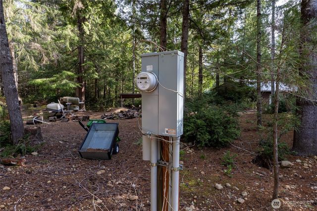 260 NE Kissin Tree Lane, Tahuya, WA 98588