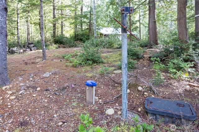 260 NE Kissin Tree Lane, Tahuya, WA 98588