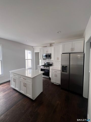 52 Admiral Street, New Haven, CT 06511