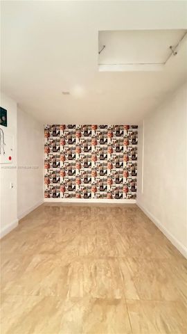 1018 Foster Rd, Hallandale Beach, FL 33009