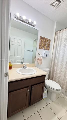 1018 Foster Rd, Hallandale Beach, FL 33009