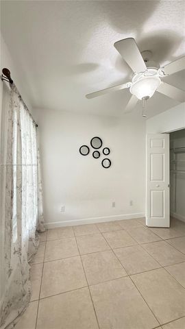 1018 Foster Rd, Hallandale Beach, FL 33009