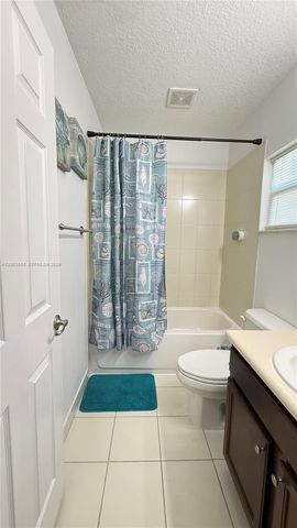 1018 Foster Rd, Hallandale Beach, FL 33009