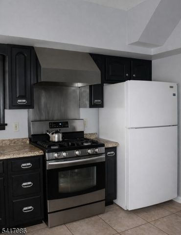 556 Compton Ave, Perth Amboy City, NJ 08861