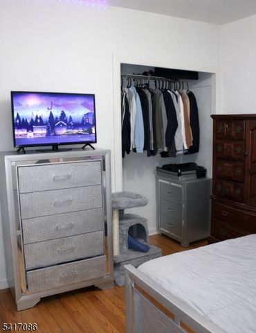 556 Compton Ave, Perth Amboy City, NJ 08861