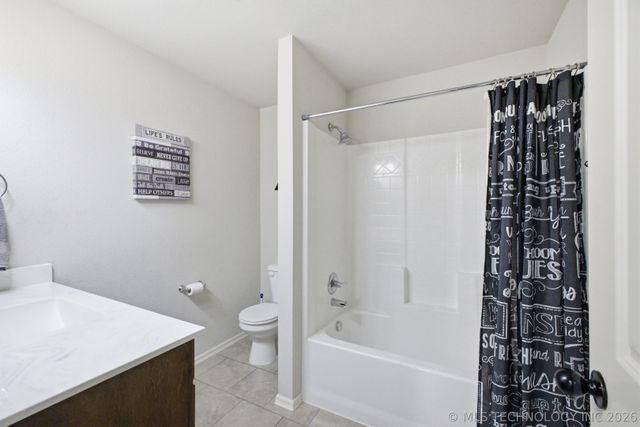 1542 E 137th Street, Glenpool, OK 74033