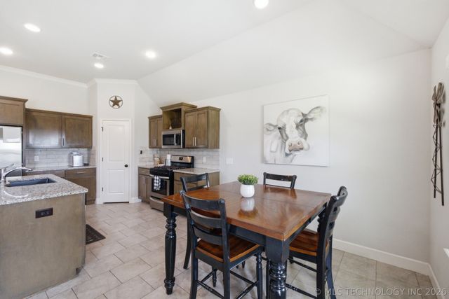 1542 E 137th Street, Glenpool, OK 74033