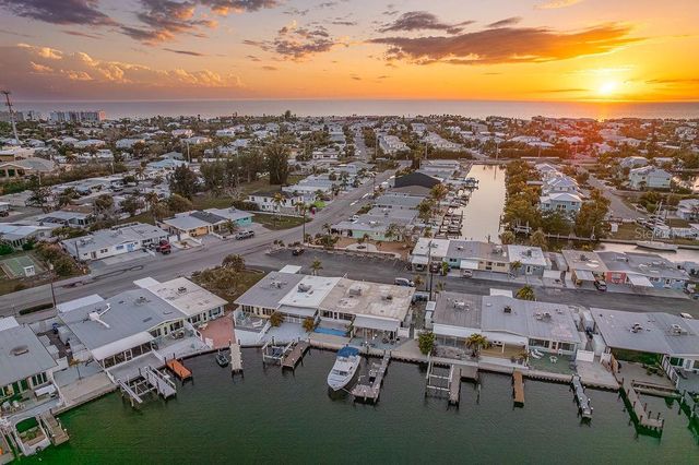 454 63RD STREET, Holmes Beach, FL 34217