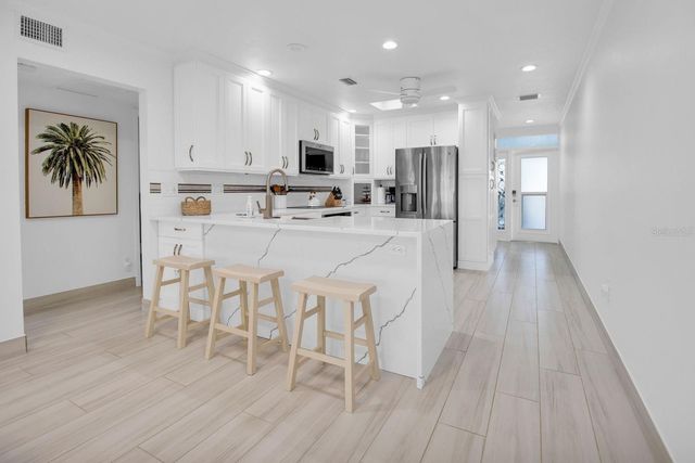 454 63RD STREET, Holmes Beach, FL 34217