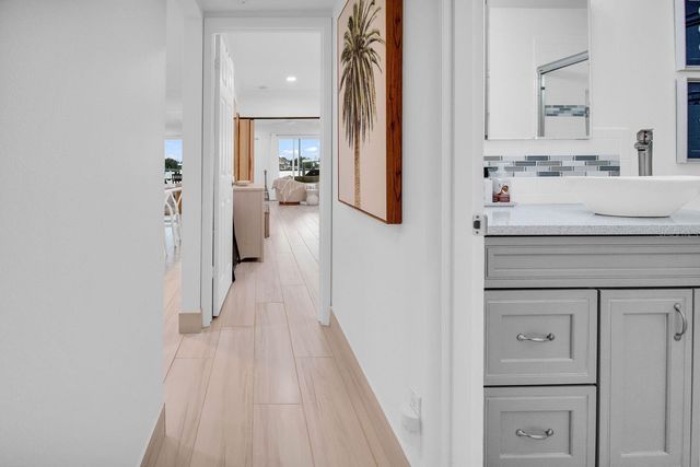 454 63RD STREET, Holmes Beach, FL 34217