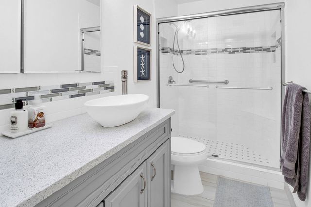 454 63RD STREET, Holmes Beach, FL 34217