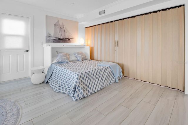 454 63RD STREET, Holmes Beach, FL 34217