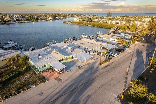 454 63RD STREET, Holmes Beach, FL 34217