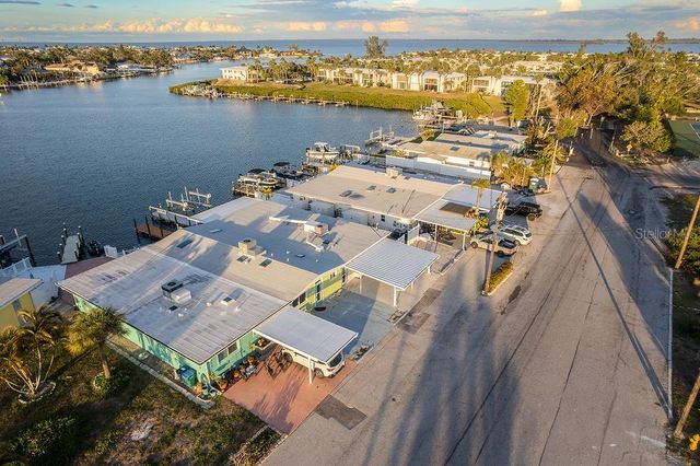 454 63RD STREET, Holmes Beach, FL 34217