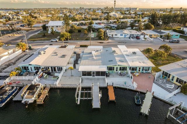 454 63RD STREET, Holmes Beach, FL 34217