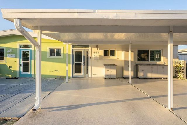 454 63RD STREET, Holmes Beach, FL 34217