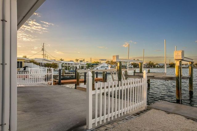 454 63RD STREET, Holmes Beach, FL 34217