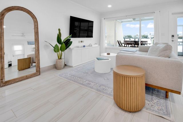 454 63RD STREET, Holmes Beach, FL 34217